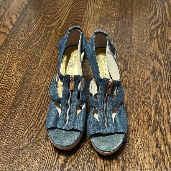 Michael Korrs Denim with gold zip wedges! Size 9! - Picture 2 of 7
